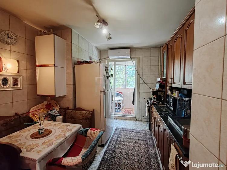 Apartament cu 2 camere decomandat în Drumul Taberei