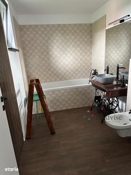 Casă cu 4 camere cu Teren 780 Mp în Tărlungeni