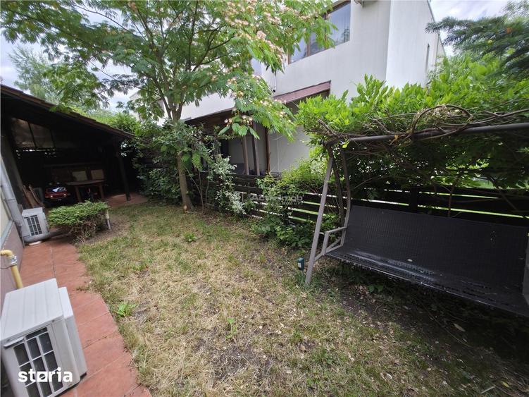 Casă cu 4 camere cu Teren 179 Mp în 1 Decembrie
