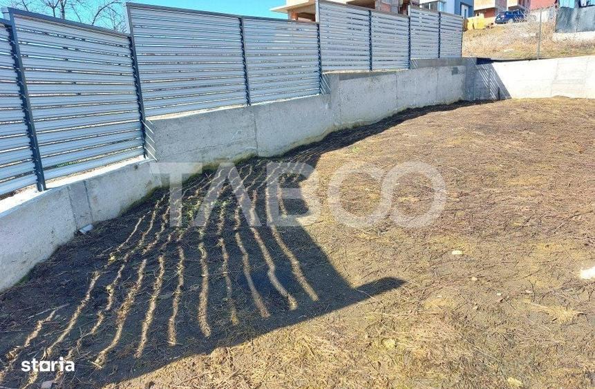 Casă cu 4 camere decomandat în Central