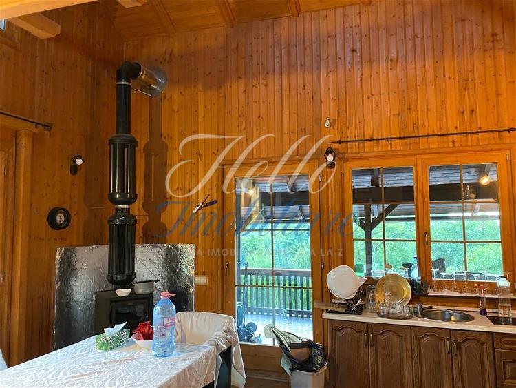 Casă individuală cu 5 camere cu Canalizare în Făget