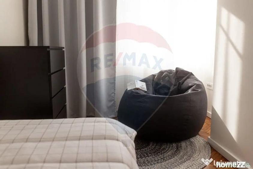 Apartament cu 4 camere semidecomandat în Ultracentral