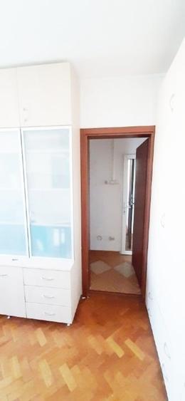 Apartament cu 3 camere circular, mobilat în Giurgiului