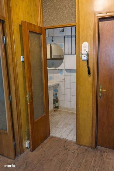 Apartament cu 4 camere decomandat în Pipera