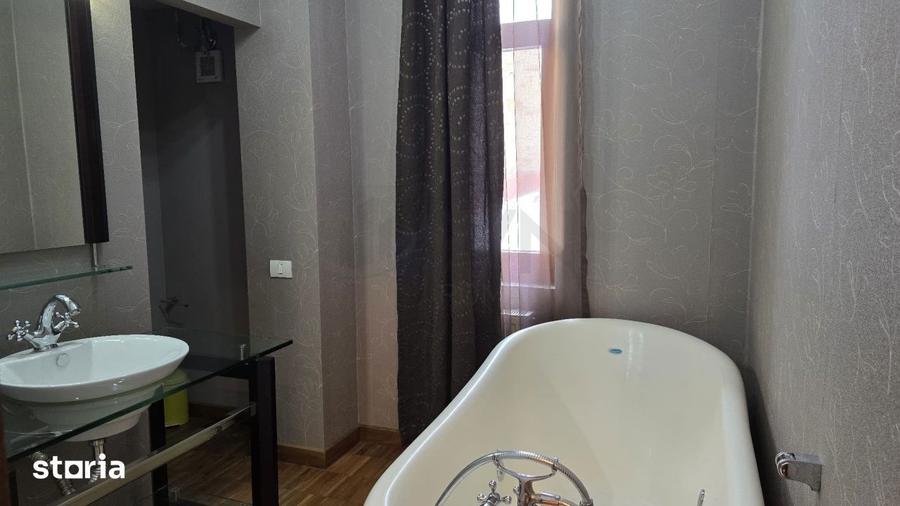 Casă cu 5 camere cu Canalizare în Foișorul de Foc