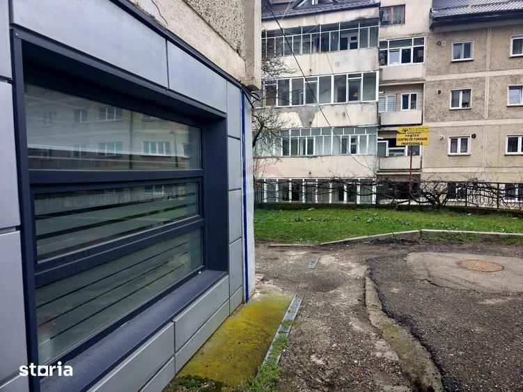 Spațiu comercial, de 68 mp, în Central