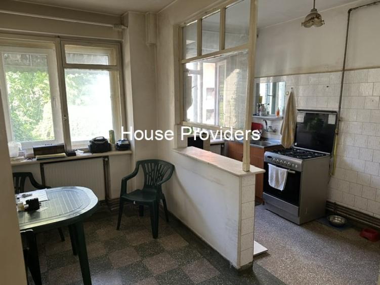 Penthouse cu 5 camere în Cotroceni