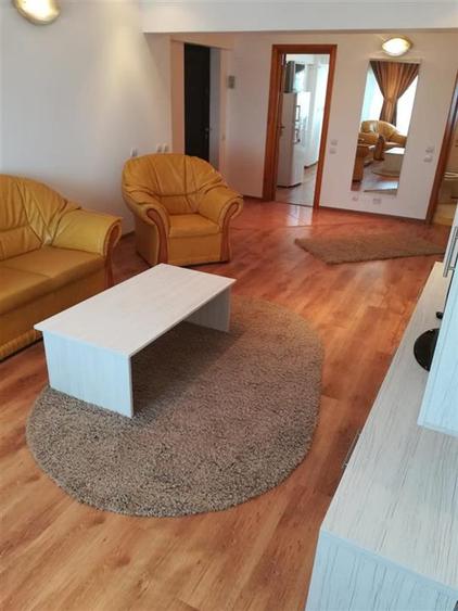 Apartament cu 3 camere decomandat în Ștefan cel Mare