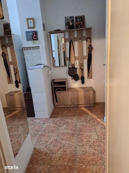 Apartament cu 2 camere semidecomandat în Decebal