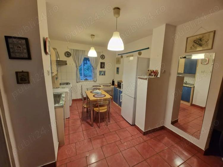 Apartament cu 2 camere semidecomandat în Colentina