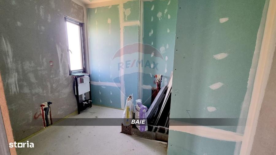 Casă cu 4 camere cu Teren 900 Mp în Recea