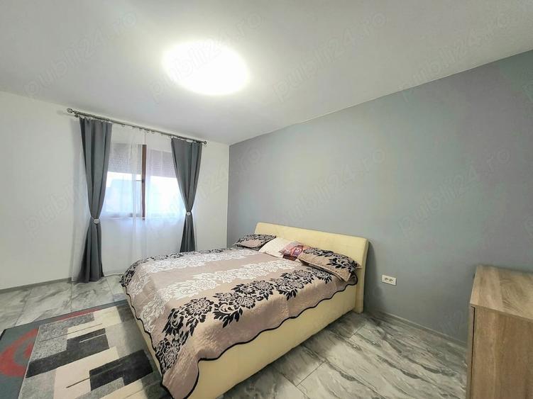 Casă cu Teren 430 Mp în Plopi
