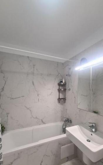 Apartament cu 2 camere decomandat, mobilat în Aviației