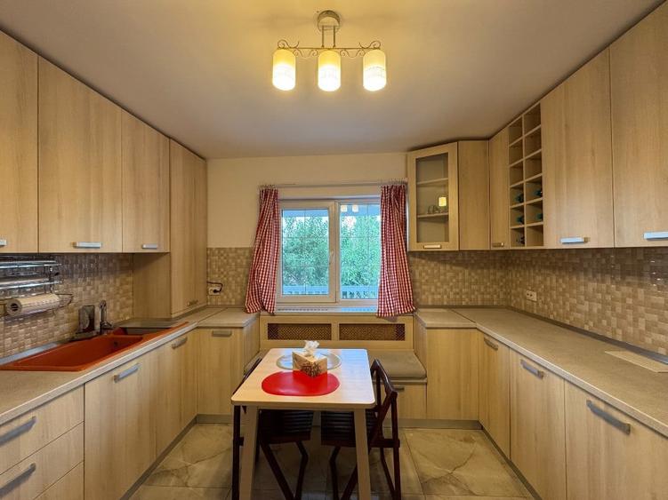 Casă cu 4 camere cu Teren 550 Mp în Crevedia