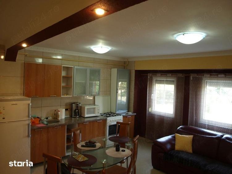 Apartament cu 3 camere decomandat în Complex Studențesc