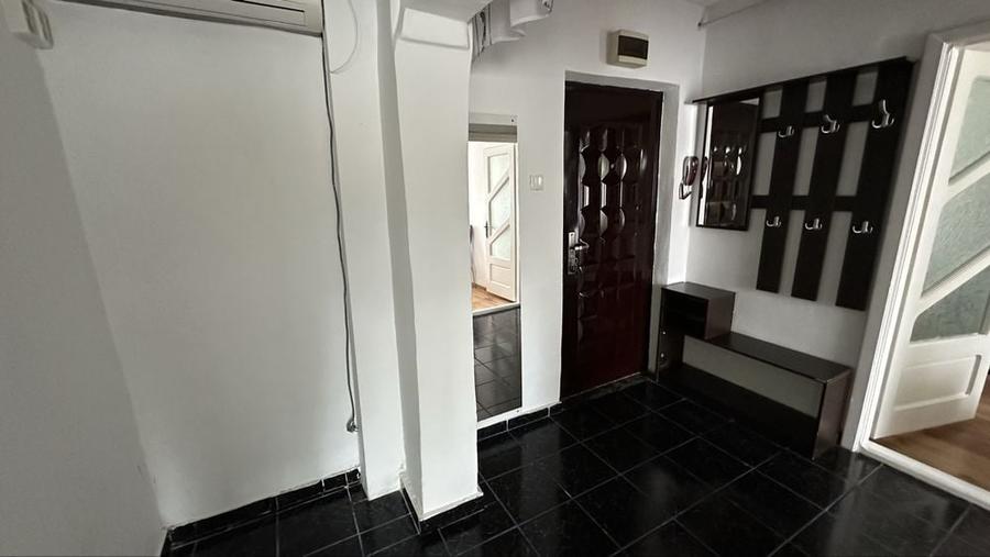 Apartament cu 2 camere decomandat în Exterior Vest