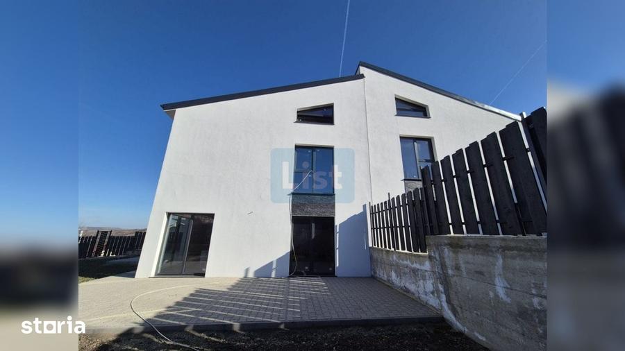 Casă cu 4 camere cu Teren 409 Mp în Apahida