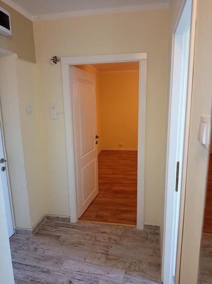 Apartament cu 2 camere decomandat în P-ța Alba Iulia