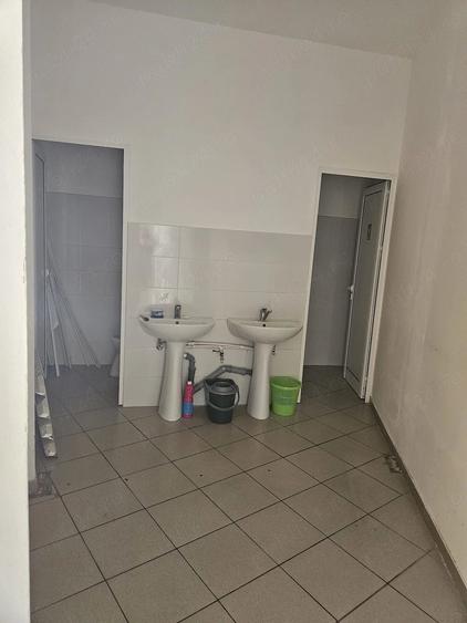 Spațiu comercial, de 320 mp, în Central