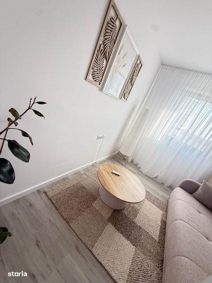 Apartament cu 3 camere, mobilat în Băneasa