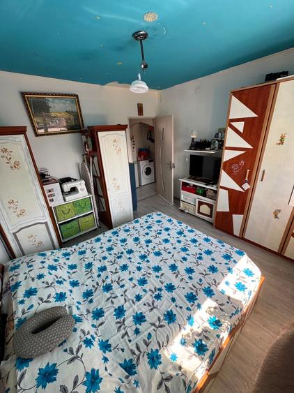 Apartament cu 3 camere decomandat în Nerva Traian