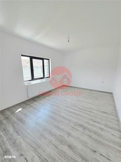 Casă cu 3 camere în Valu lui Traian