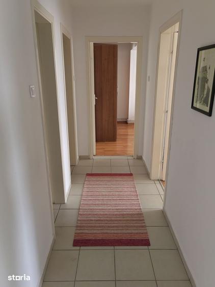 Apartament cu 3 camere în Unirii