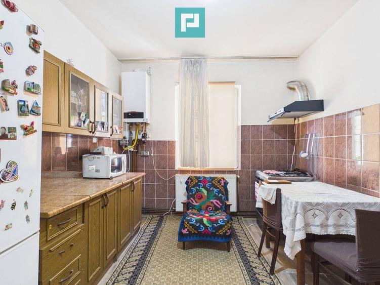 Casă individuală cu 3 camere cu Canalizare în Giroc