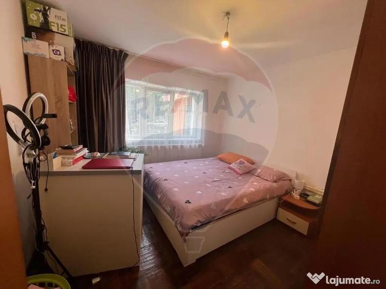 Apartament cu 3 camere decomandat în Central