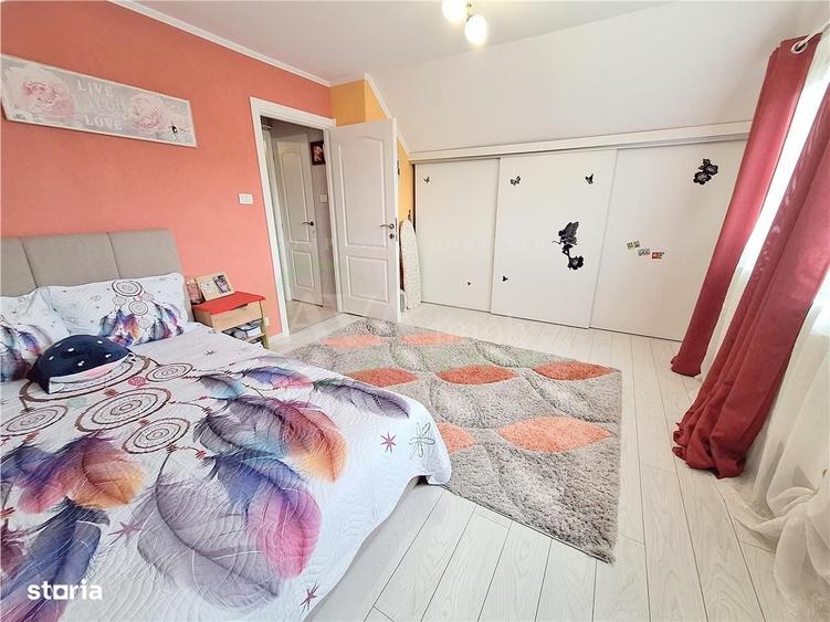 Casă cu 3 camere cu Teren 263 Mp în Letea Veche
