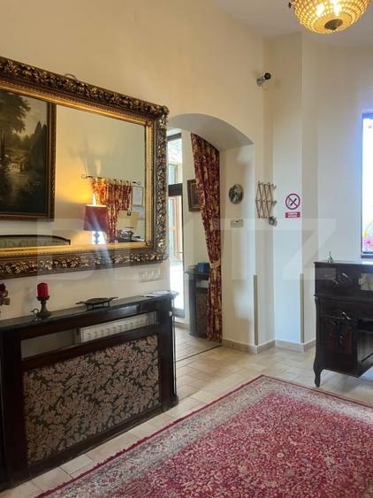 Casă individuală cu 10 camere cu Canalizare în Bălcescu