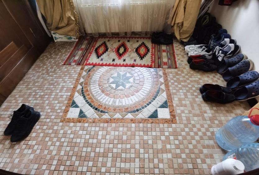 Casă cu 5 camere cu Canalizare în Iancu Nicolae