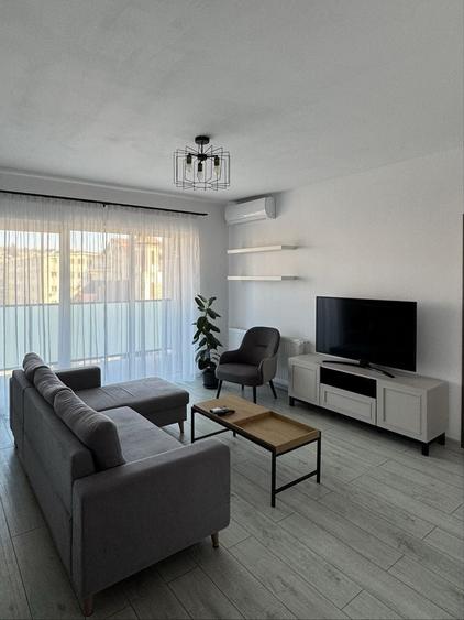 Apartament cu 3 camere în Dâmbul Rotund