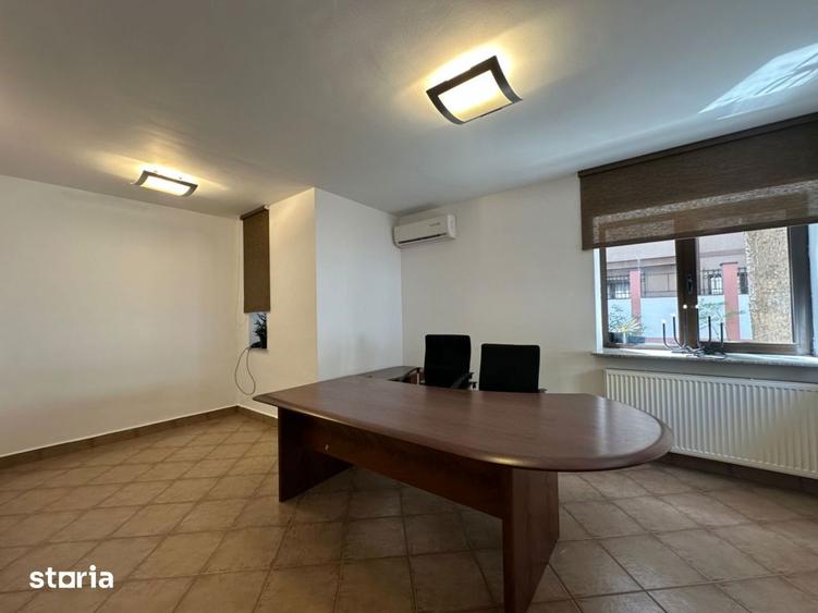 Casă cu 3 camere cu Teren 230 Mp în Aviatorilor