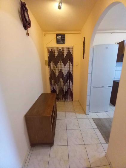 Apartament cu 2 camere semidecomandat în Șagului