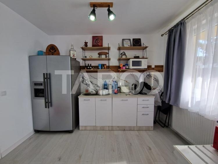 Duplex cu 5 camere cu Canalizare în Șelimbăr