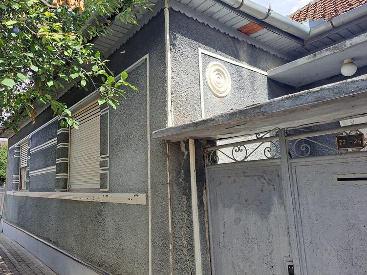 Casa de vanzare in Curtici - 1