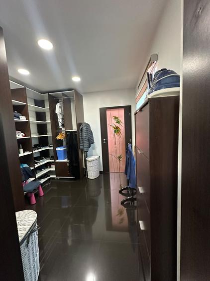 Casă individuală cu 5 camere cu Piscina în Cazasu