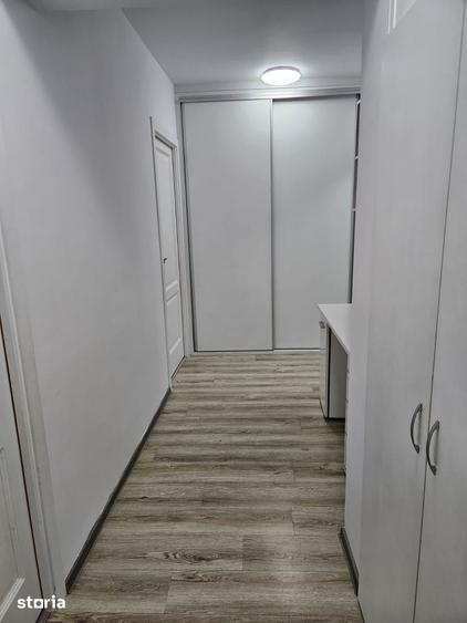Apartament cu 3 camere decomandat în Tomis II