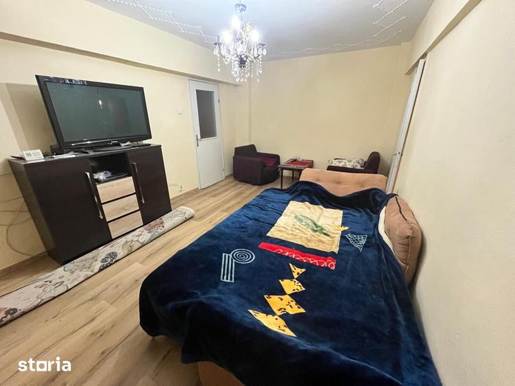 Apartament cu 2 camere semidecomandat în Drăgășani