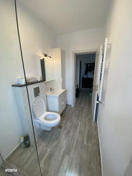 Apartament cu 2 camere decomandat în Roșu — fotografia 1