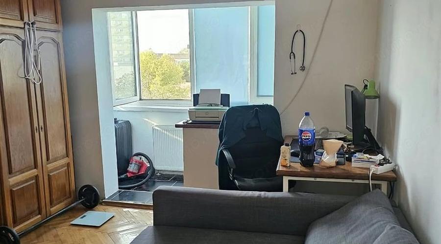Apartament cu 2 camere semidecomandat în Spitalul Județean
