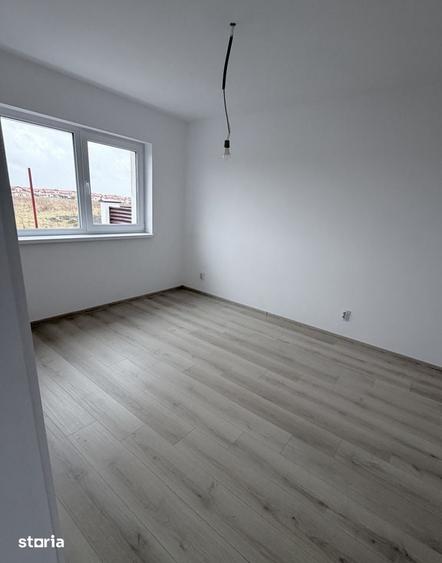 Casă cu 3 camere cu Teren 500 Mp în Central
