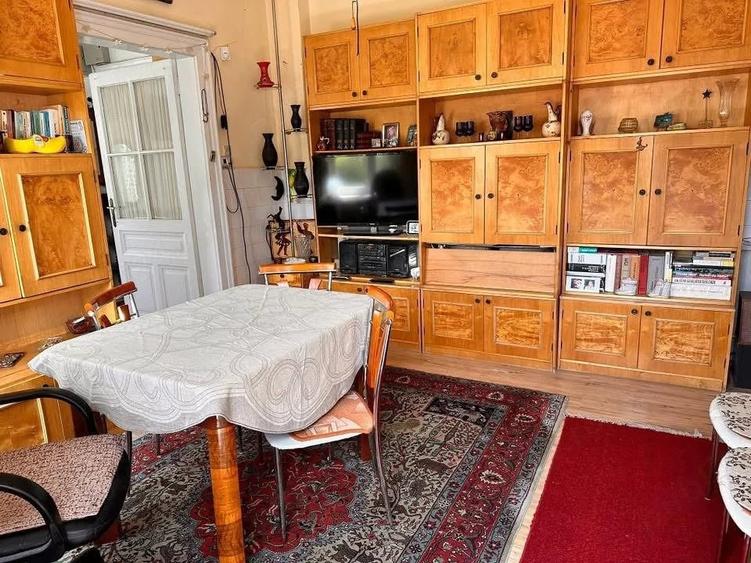 Casă cu 4 camere cu Teren 339 Mp în Muncitoresc