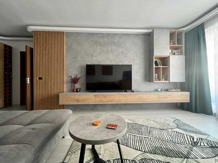 Apartament cu 2 camere decomandat în Central