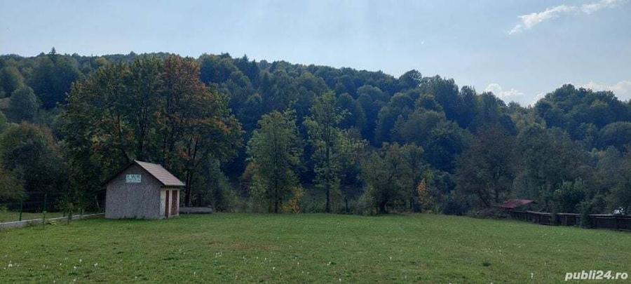 Teren de 12820 mp, în Agăș