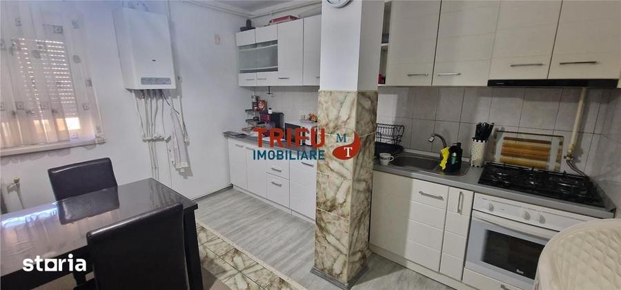 Apartament cu 3 camere decomandat în Central