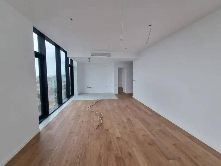 Apartament cu 4 camere decomandat în Cotroceni