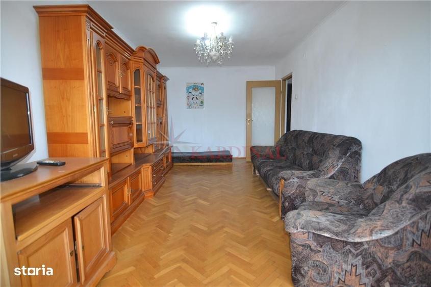 Apartament cu 3 camere decomandat în Județean