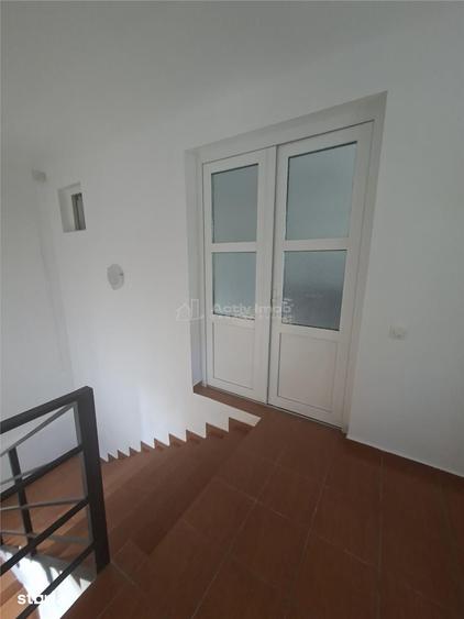 Spațiu comercial, de 70 mp, în Trei Stejari